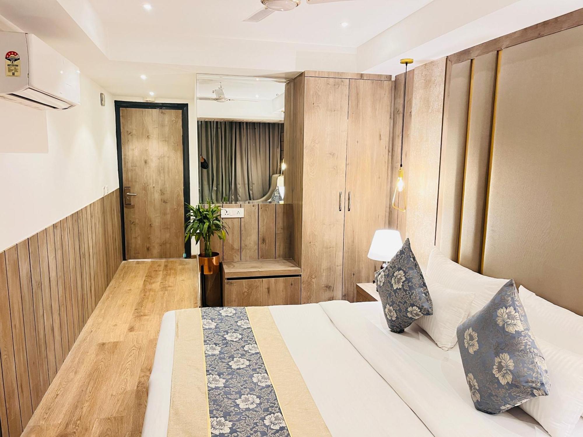 Palace Hotel 3*