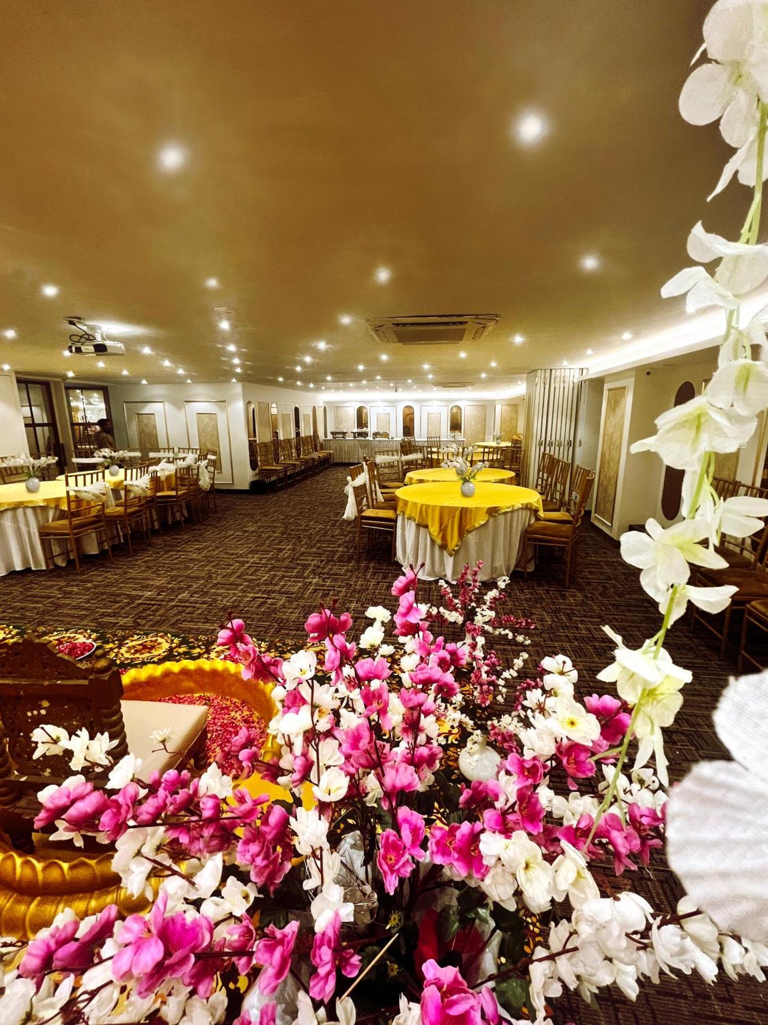 Palace 3* New Delhi
