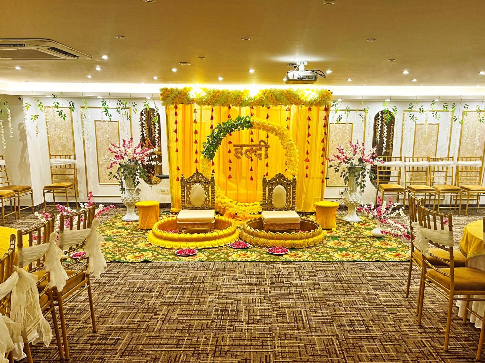 Palace 3*